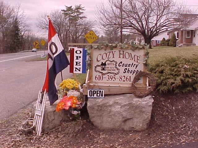 Cozy Home Country shoppe Summer sign